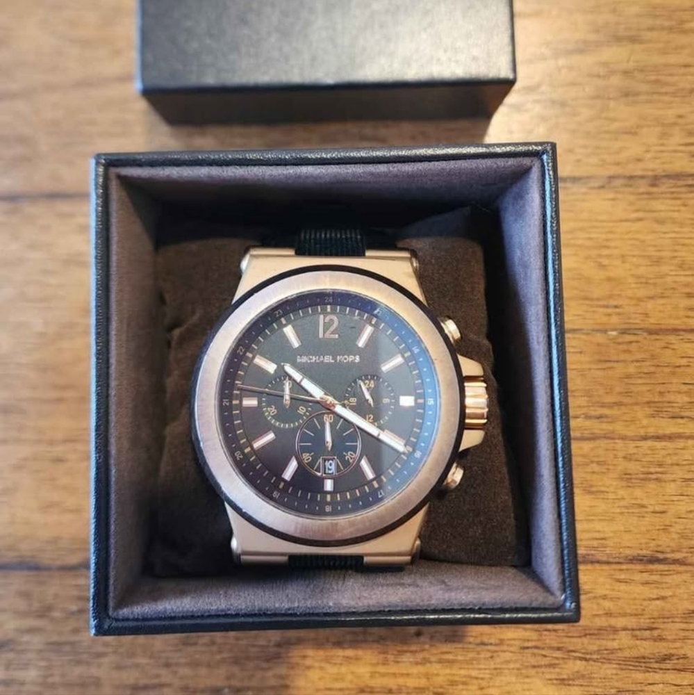 EUC! Michael Kors Rose Gold and Black Chronograph Watch